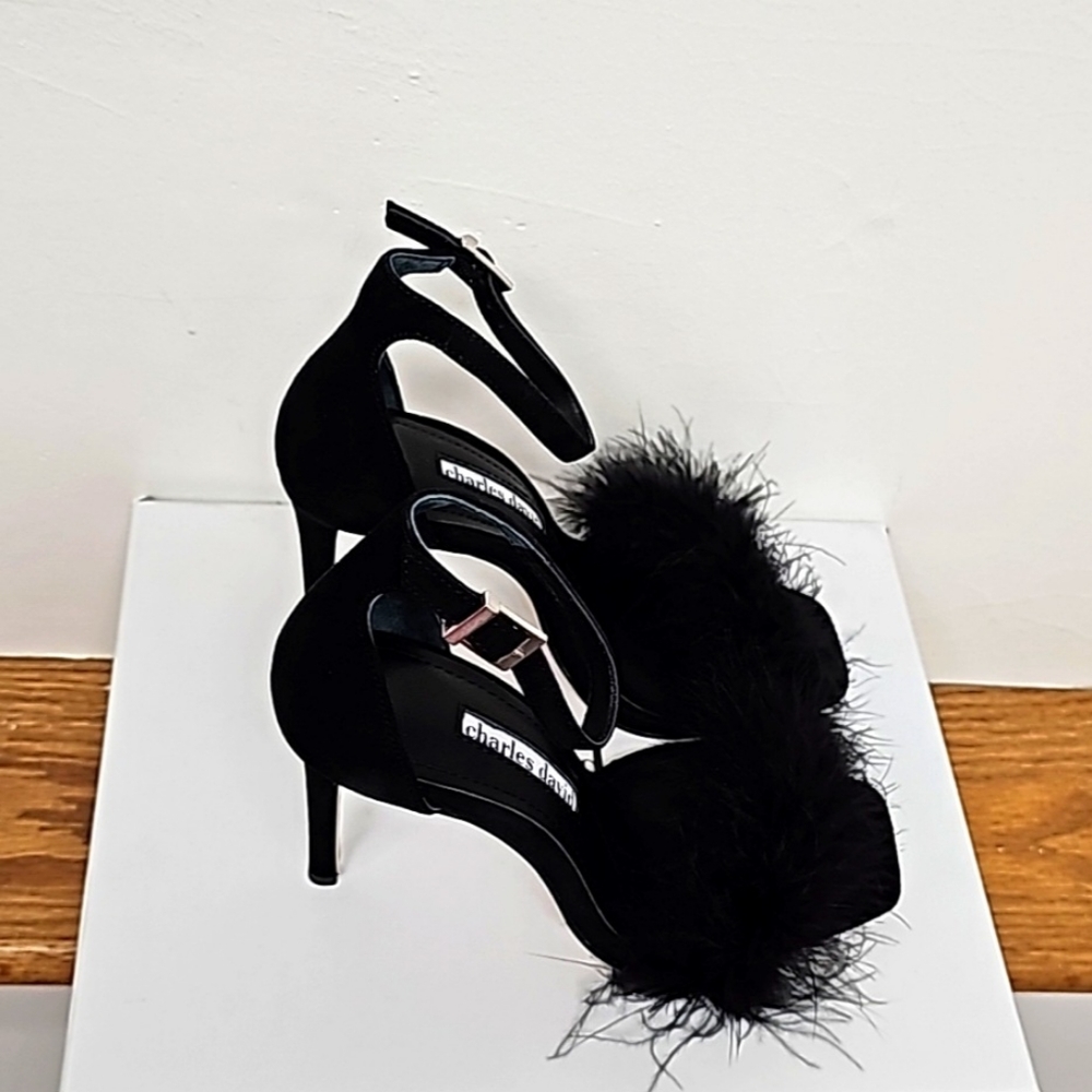 CHARLES DAVID ESQUIRE FEATHER ANKLE STRAP SANDALS SUEDE. - Picture 6 of 6